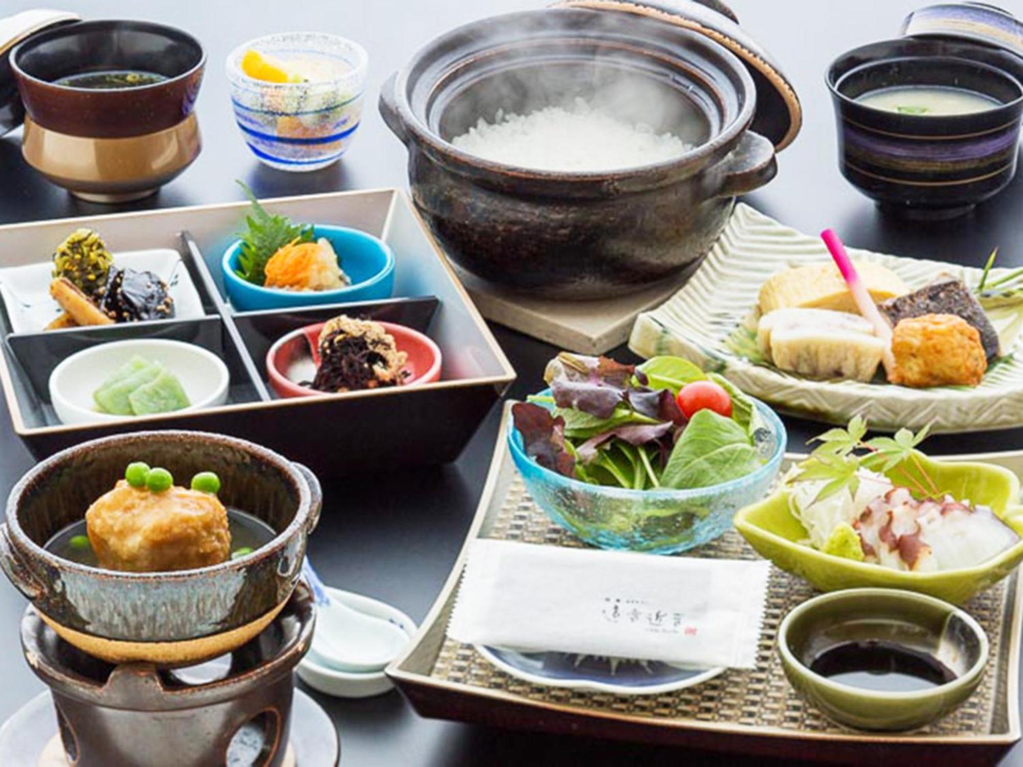 米格瓦特欧驰卡慈酒店 Tomo 外观 照片