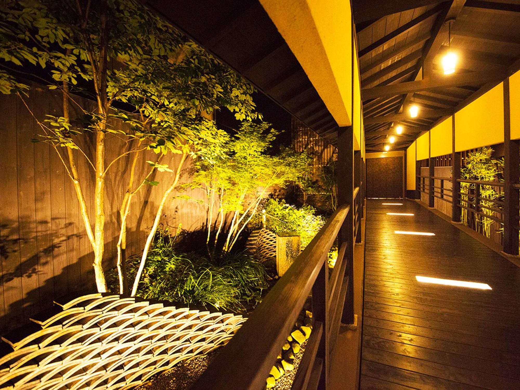 米格瓦特欧驰卡慈酒店 Tomo 外观 照片